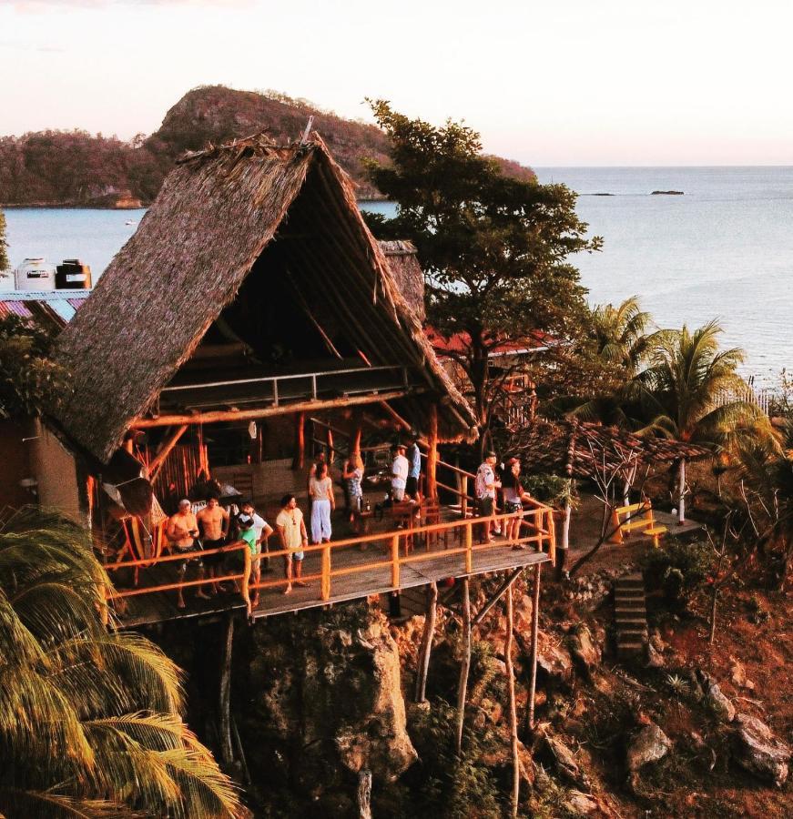 Monkey House Hostel Tola Exterior photo